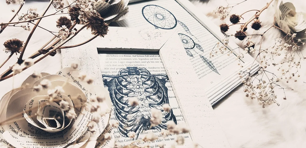 vintage, stary, retro, nostalgia, natura, książka, napisać, kwiat tło, książki, strony książki, czytać, deco, piękne kwiaty, home decor, róża, kwiat, biały, kwiat róży, szkielet, kość, zdjęcie, ramki na zdjęcia, tapeta kwiatowa, rama, dream catcher, instalator, projektowanie wnętrz