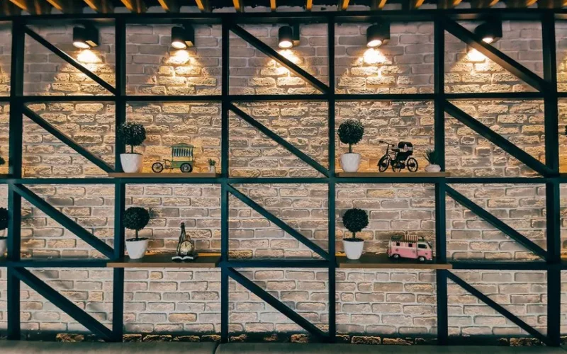 Ścianka Za Młodymi DIY: 5 Praktycznych Pomysłów na Aranżację Wnętrza