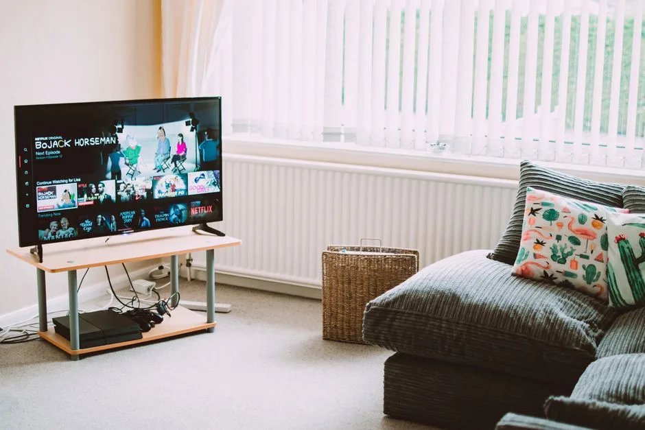 Samsung TV: jak zdjąć podstawę bez ryzyka uszkodzenia