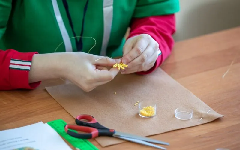 DIY dla dziewczyny: 10 Kreatywnych Pomysłów, Które Zachwycą Każdą