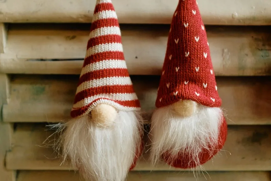 10 Pomysłów na Skrzaty Świąteczne DIY: Stwórz Magię w Domu