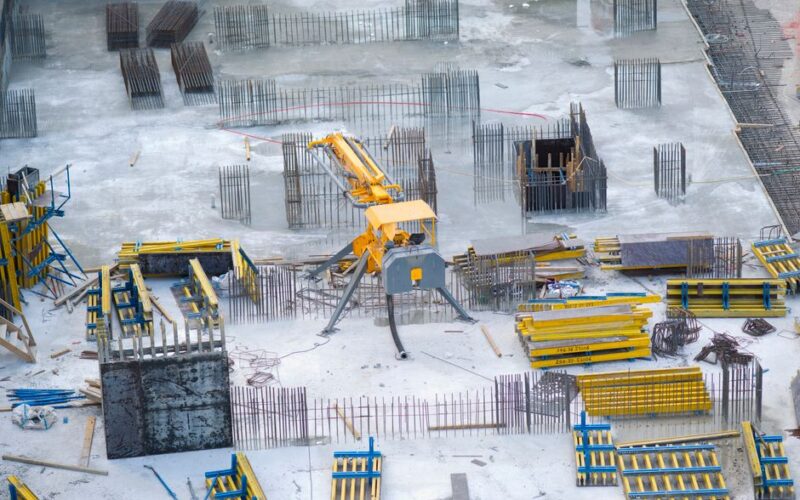 Jak montować nadproża betonowe? Kompletny poradnik krok po kroku
