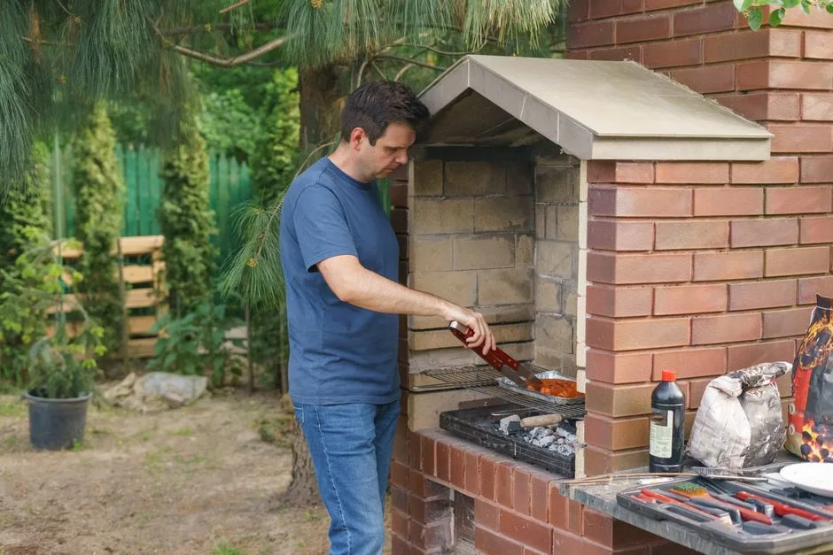 Grill DIY: 5 Sprawdzonych Pomysłów na Własnoręczną Budowę Grilla