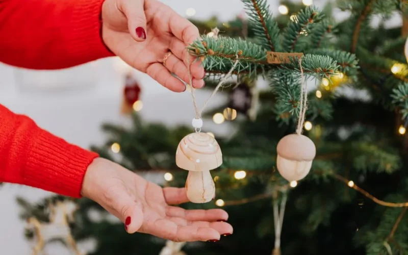 Łańcuch na Choinkę DIY: 5 Pomysłów na Efektowne Ozdoby