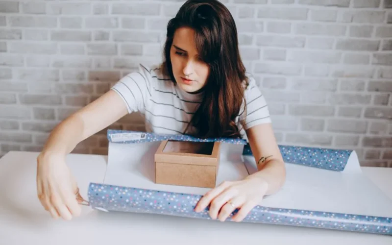 Prezenty na 18 DIY: 10 Kreatywnych Pomysłów na Wyjątkowy Podarunek